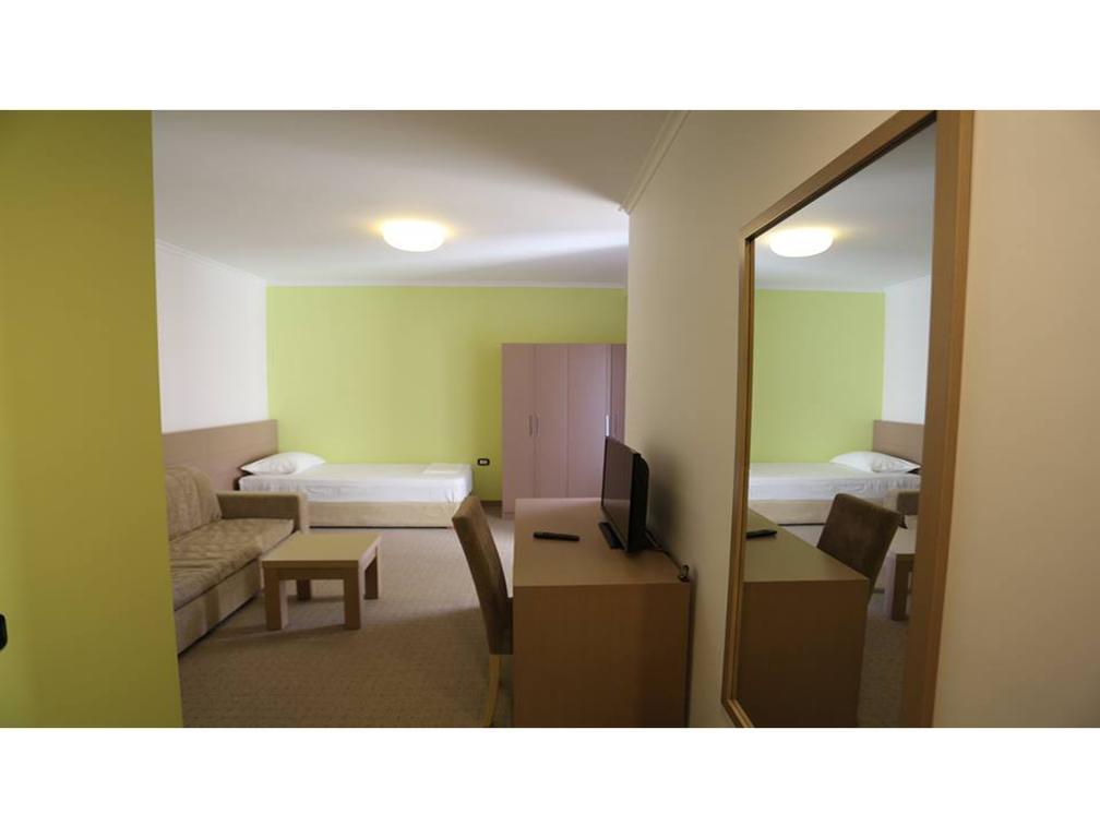 Hotel Voloreka Tushemisht Oda fotoğraf