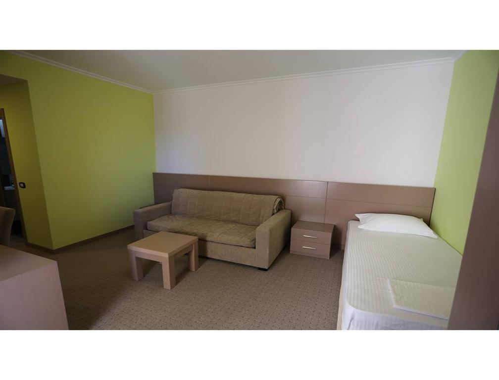 Hotel Voloreka Tushemisht Oda fotoğraf