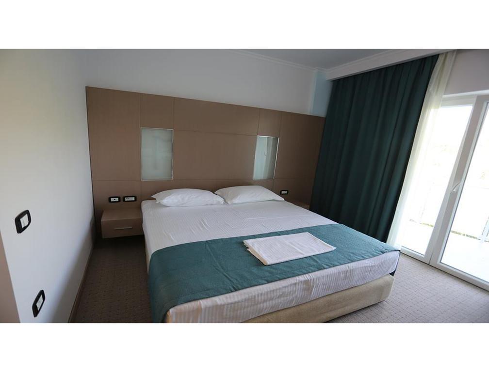 Hotel Voloreka Tushemisht Dış mekan fotoğraf
